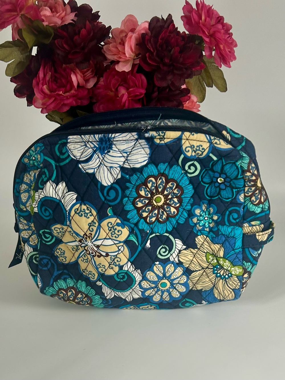 Retired Vera Bradley Quilted Floral Cosmetic Bag in Teal, Navy & Cream